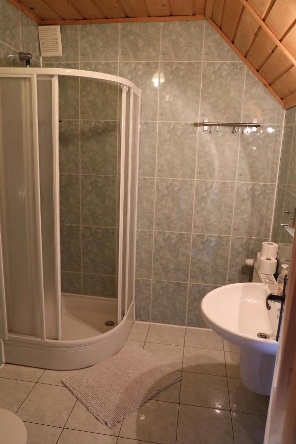 Villa Lupus Ustrzyki Dolne Esterno foto
